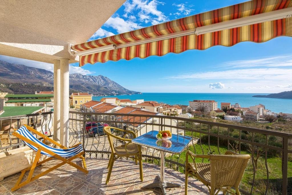 D & S Family Apartments Budva Eksteriør billede